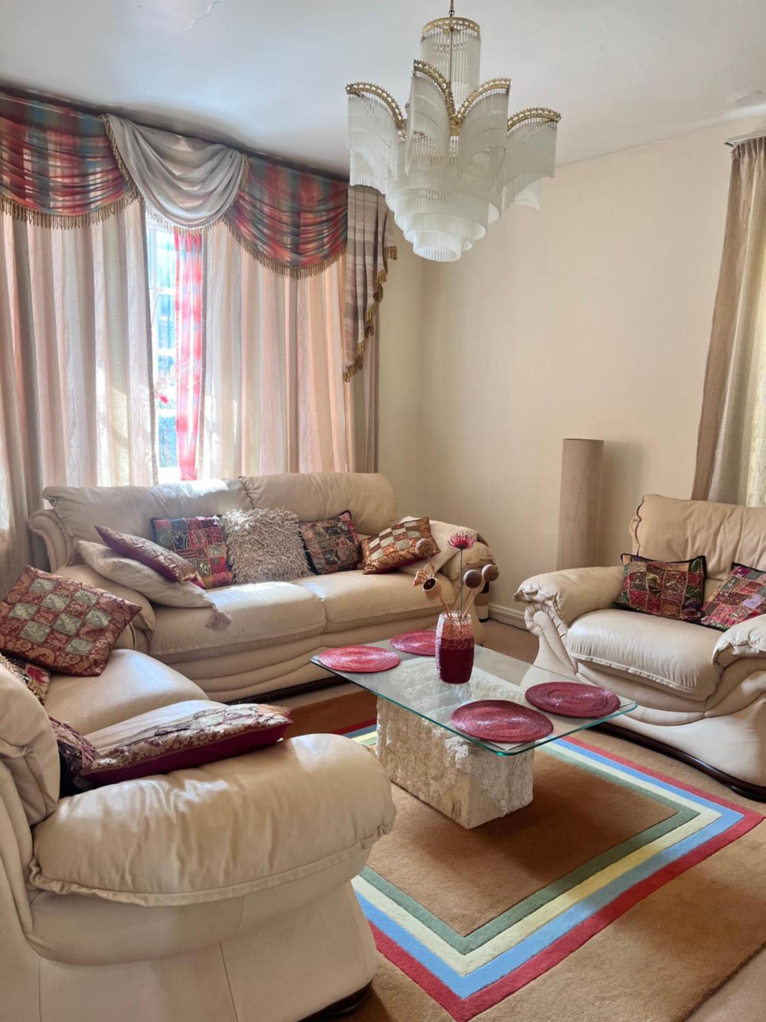 Private Room In Charming Detached House In Newington เอดินบะระ ภายนอก รูปภาพ